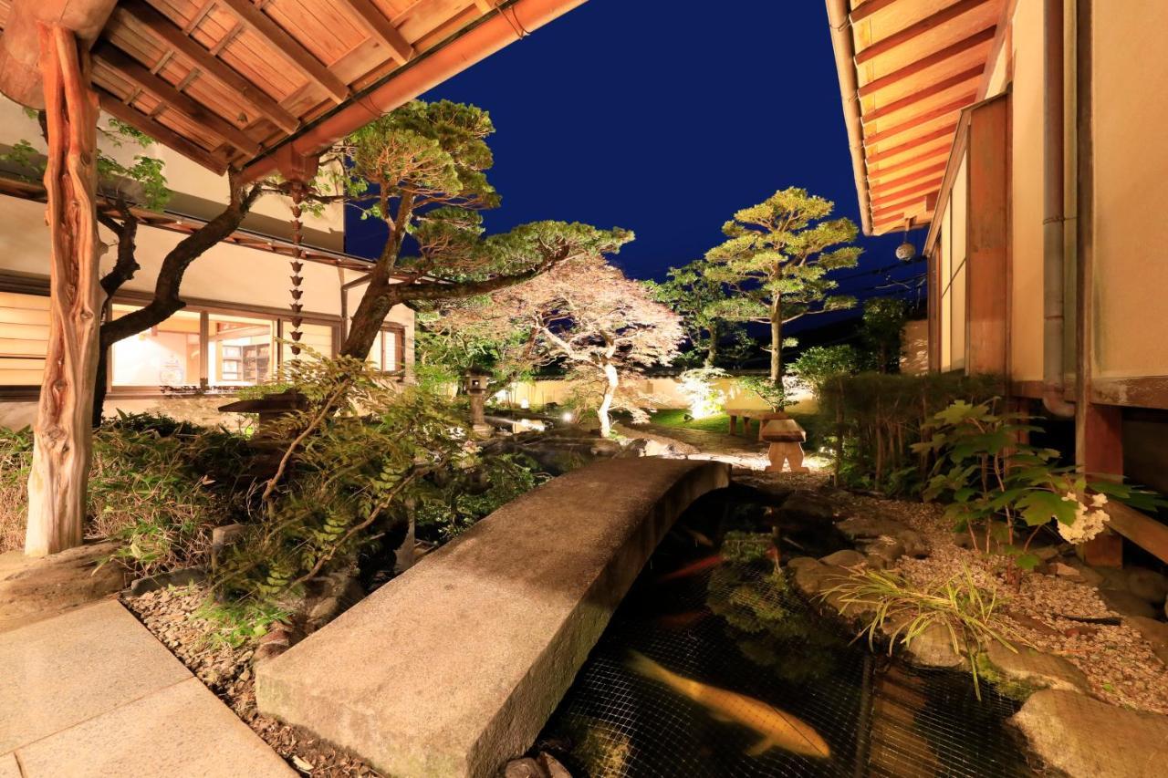 Hotel Yugawara Fuga Esterno foto