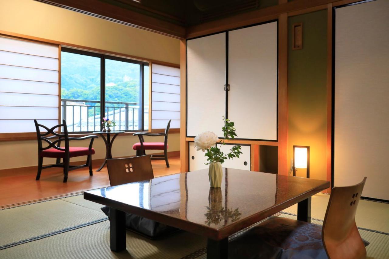 Hotel Yugawara Fuga Esterno foto