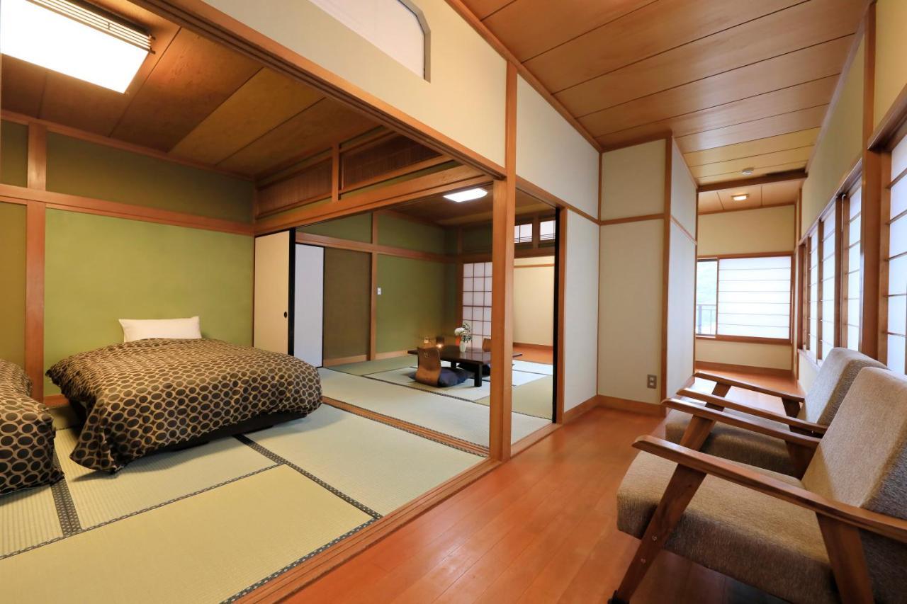 Hotel Yugawara Fuga Esterno foto